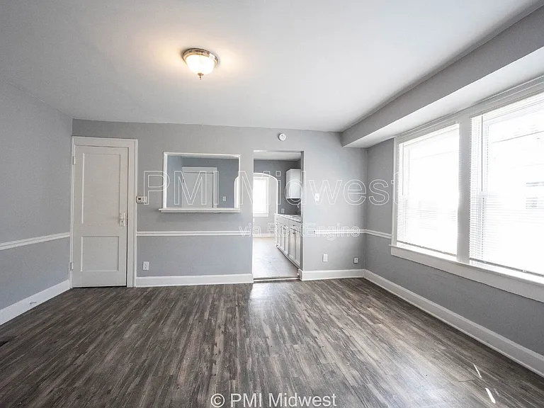 1321 N Ewing St — Photo 9