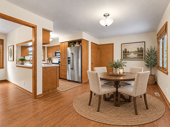 5th image of 345 Sunset Ln N