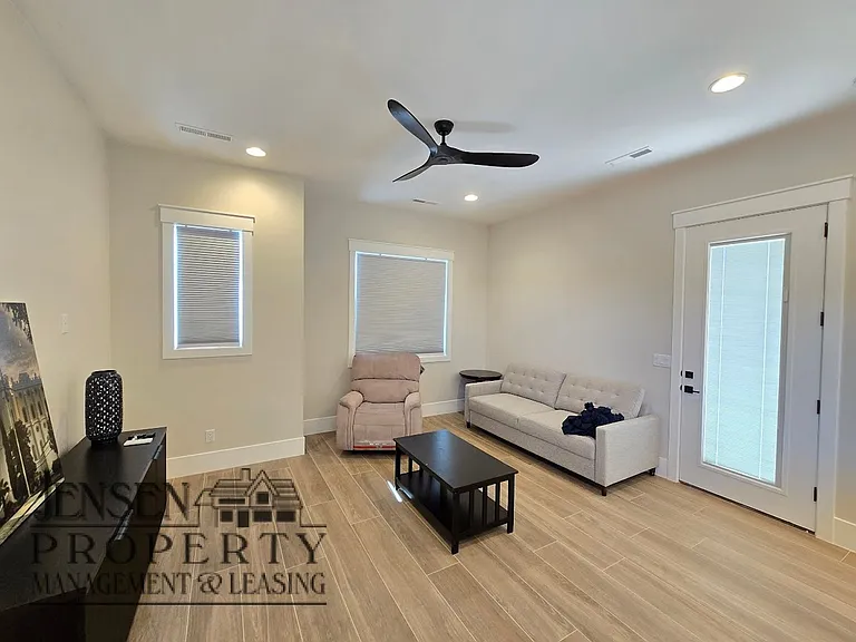 2342 S Breckenridge Dr — Photo 9