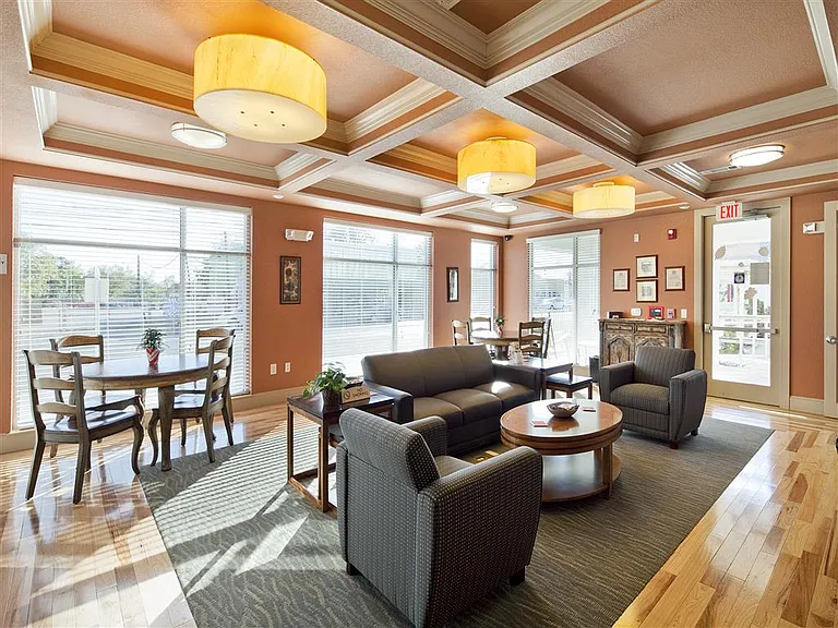 Race Street Lofts — Photo 7