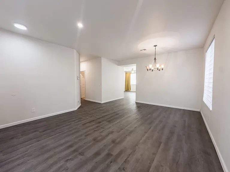 3036 N 109th Ave — Photo 5