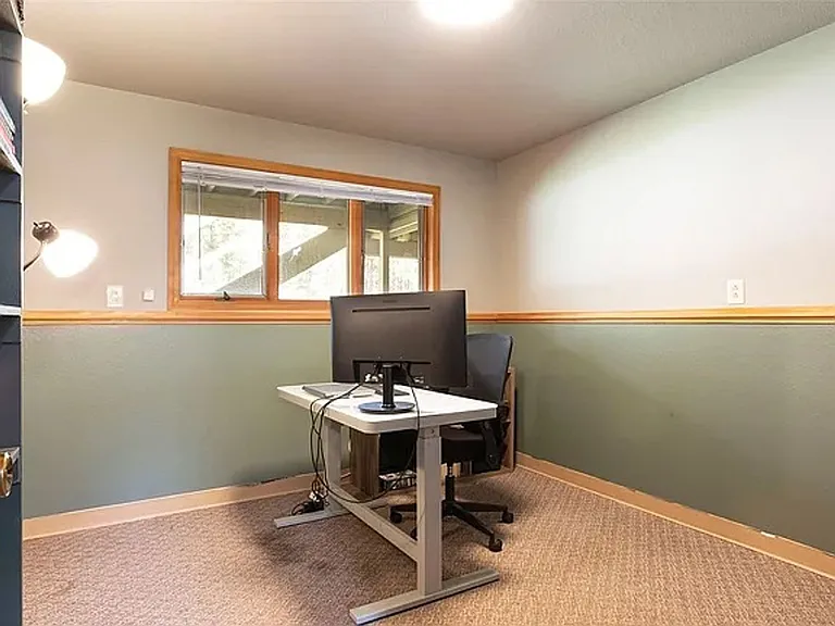4020 Wakantanka Way — Photo 37