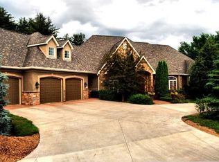 6731 Orchard Ridge Trl, Woodbury, MN 55129