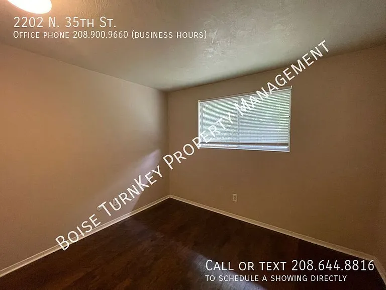 2202 N 35th St — Photo 33