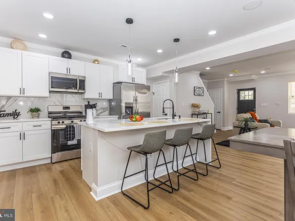 2412 Shirley Ave, Baltimore, MD 21215