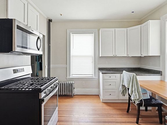 5th image of 7 Carmel St