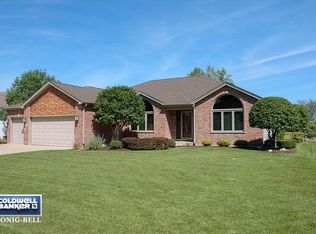 1006 Ridge Rd, Shorewood, IL 60404