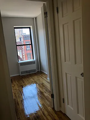 Rented by Warren T Real Estate Corp. | media 5