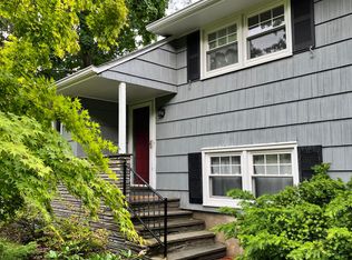 11 Terry Dr, Morristown, NJ 07960