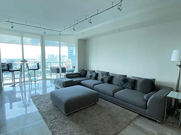 2nd image of 1900 N Bayshore Dr APT 1816