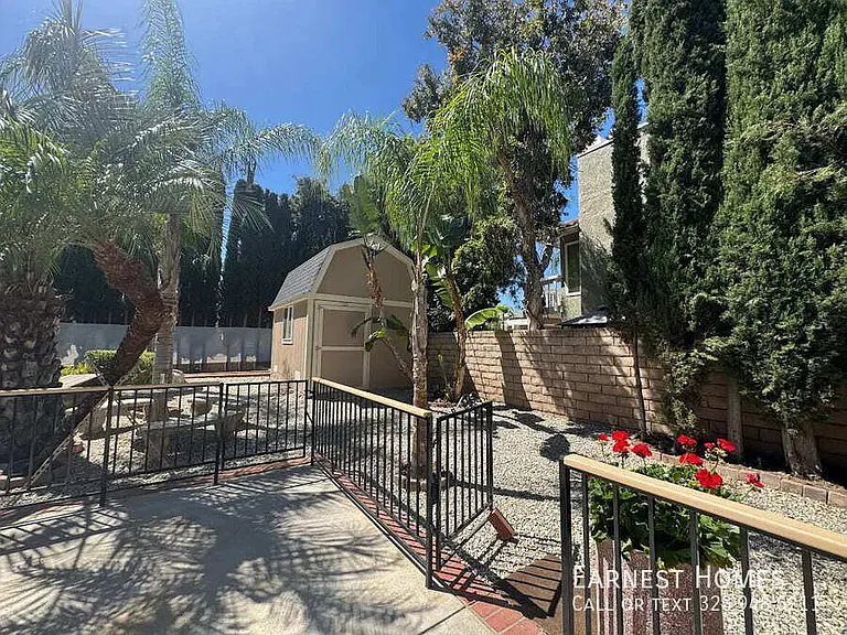 7814 Woodhall Ave — Photo 39