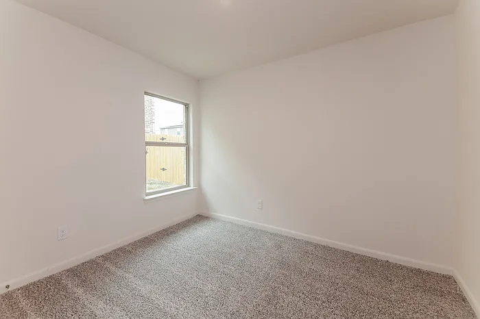 833 Mallorie Ln — Photo 11
