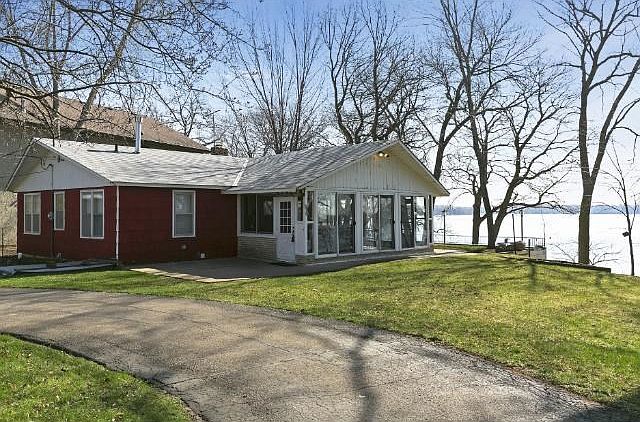 Charming seasonal cabin or year round home.