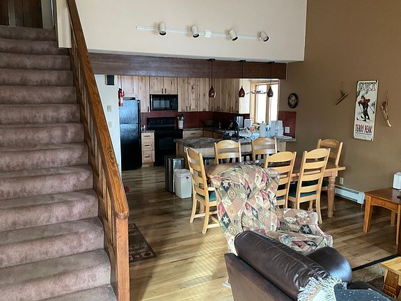 3rd image of 26 Hawn Dr