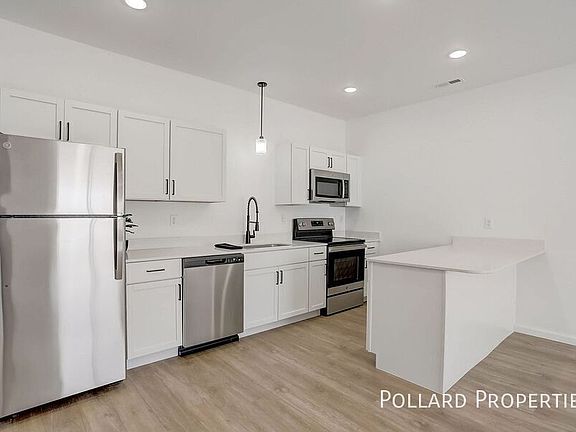4th image of 422 Parkview Dr #422