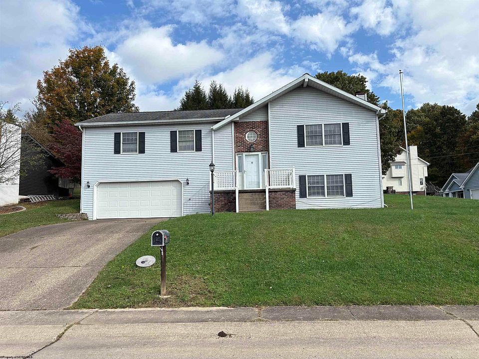 1st image of 110 Jennifer Ln