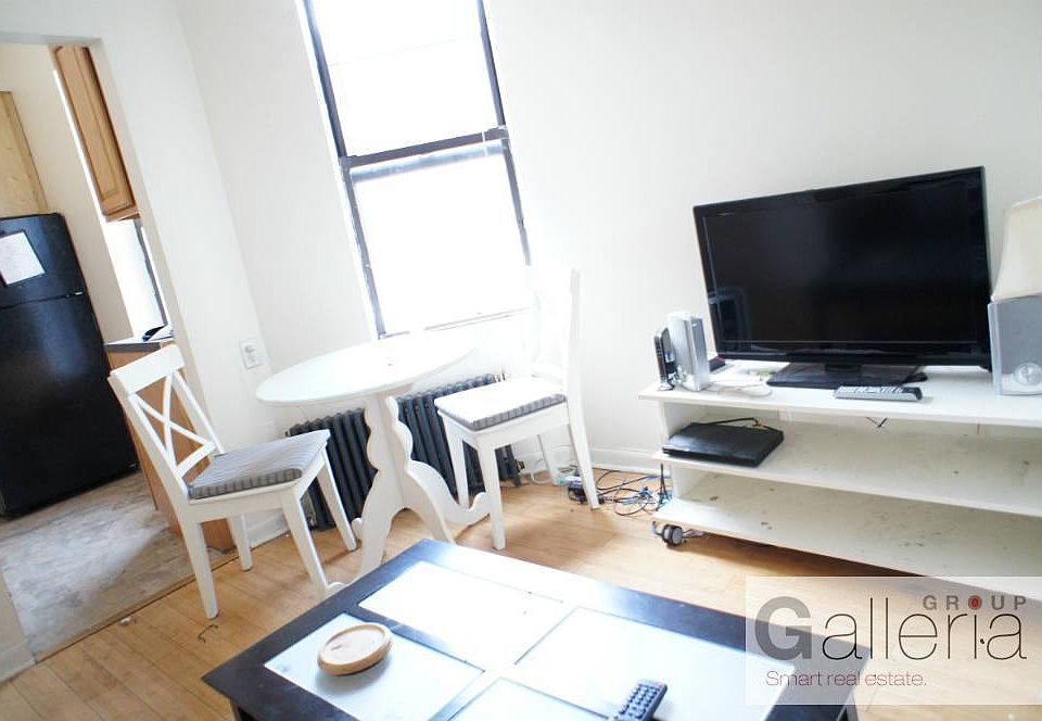1st image of 213 W 28th St APT 9