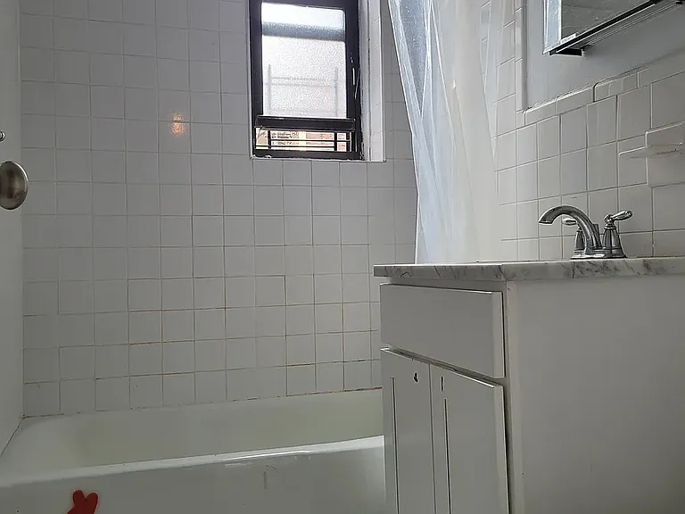 445 E 77th St #4B — Photo 9