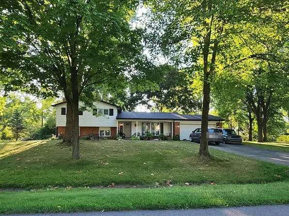 28580 Westerleigh Rd, Farmington Hills, MI 48334