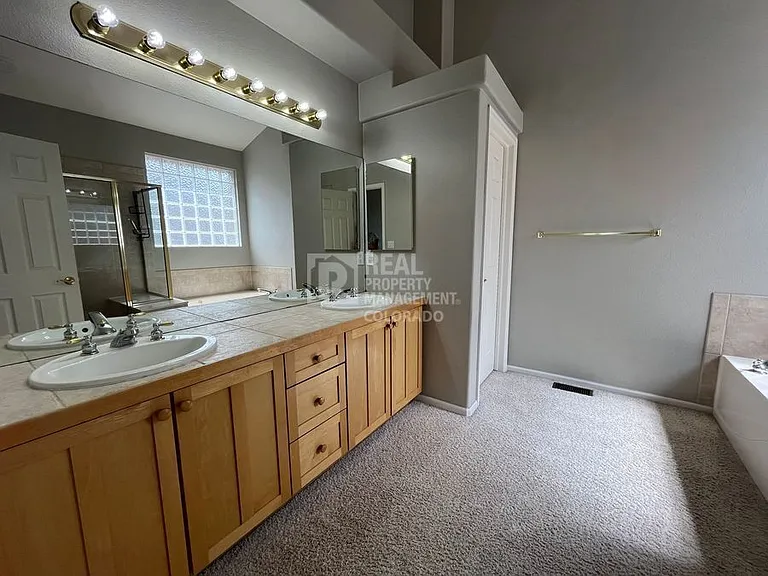 857 Appleby Pl — Photo 18