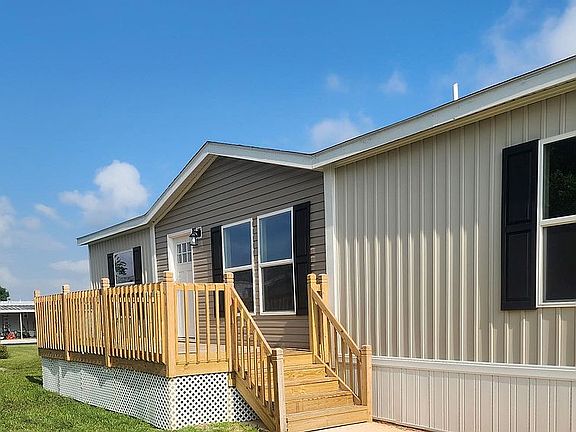 3rd image of 843 Corral Dr #76
