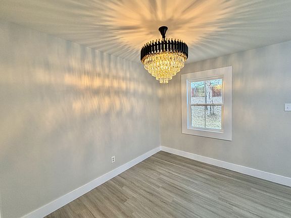 4th image of 5958 Scottsdale Dr