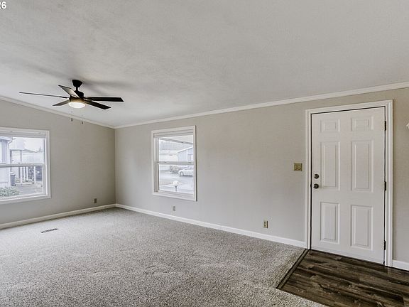 4th image of 18485 SW Pacific Dr Unit 44
