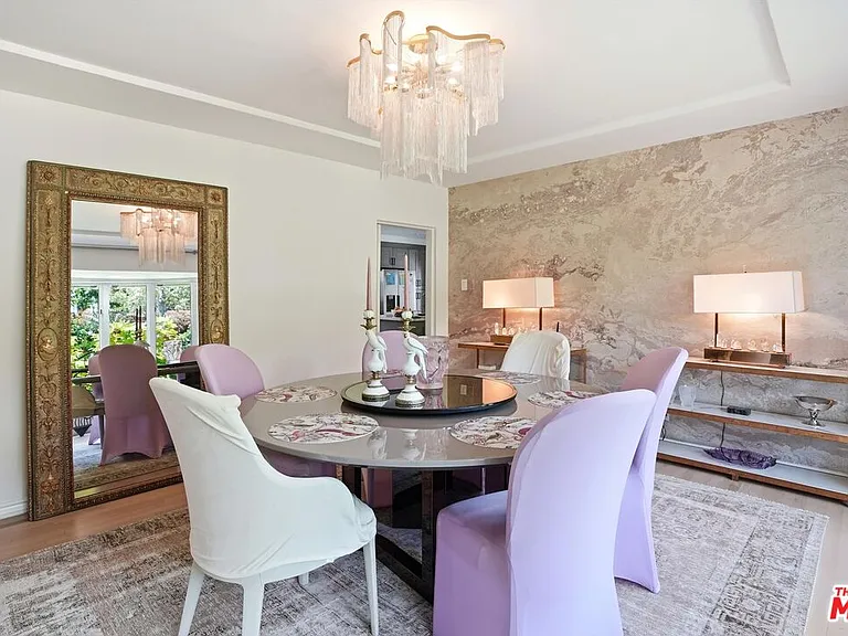 317 S Burlingame Ave — Photo 13
