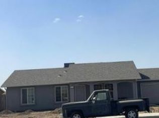 10696 Honeysuckle Cir, Armona, CA 93202