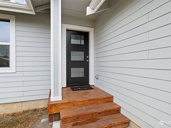 2nd image of 280 Dorado Avenue SW