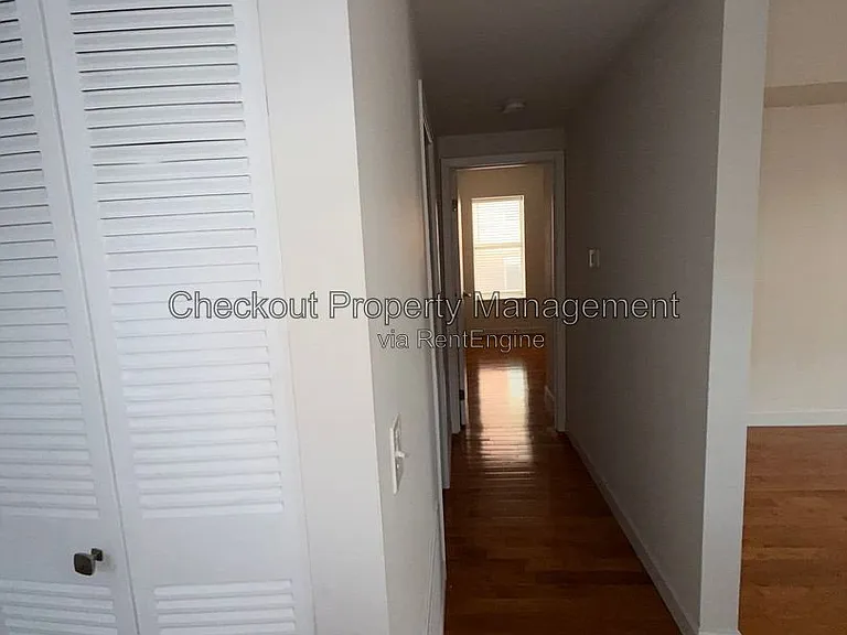 5531 Pershing Ave #32 — Photo 13