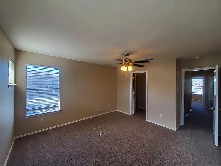 14001 Cambourne Dr — Photo 6