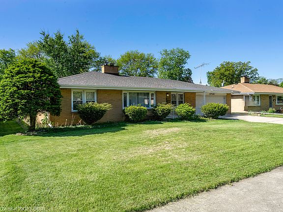 3rd image of 1714 Mayfield Ave