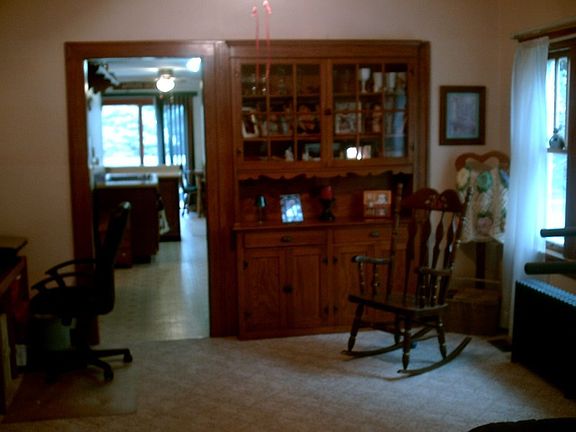 Built-in cabinet in dining room