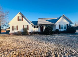 2102 Duane Dr, Beebe, AR 72012