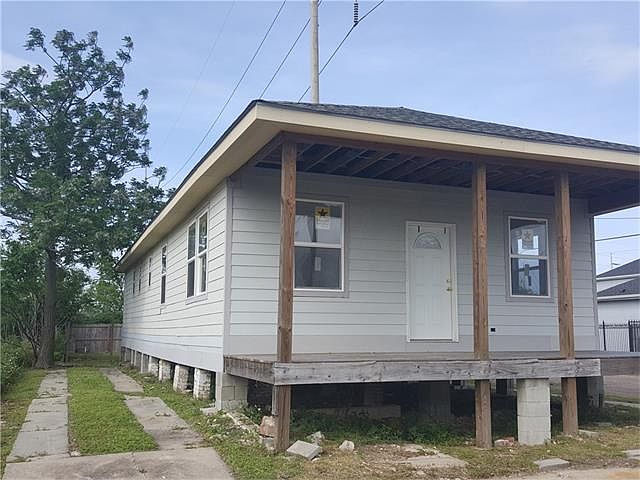 1st image of 2979 Law St