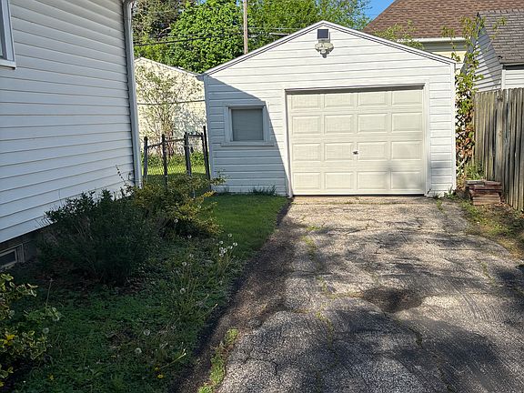 Detached one car garage.