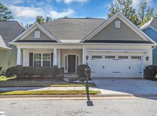 13 Pickering Ln, Simpsonville, SC 29681