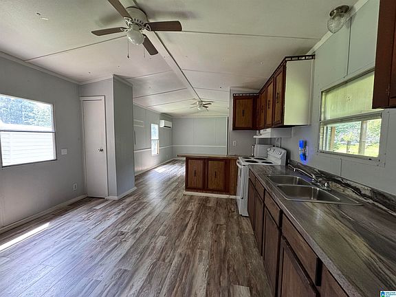 4th image of 2357 Chasteen Dr