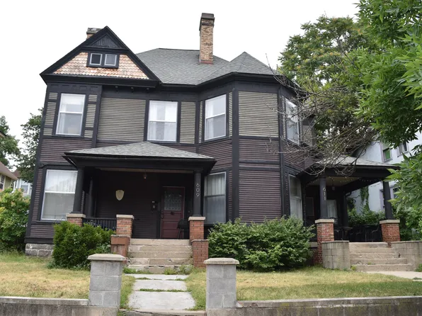 609 & 611 Wealthy St SE, Grand Rapids, MI 49503
