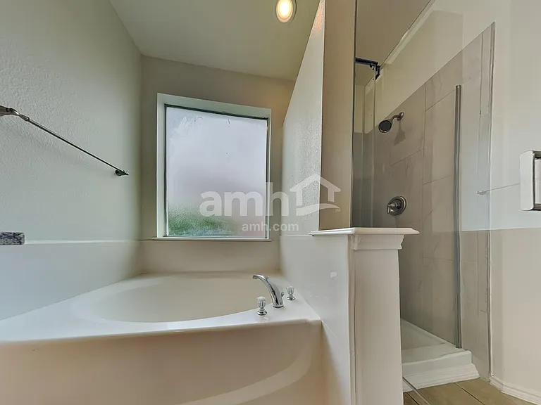 429 Bell Dr — Photo 14