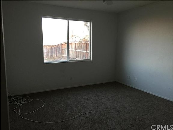 4th image of 12593 Biscayne Ave
