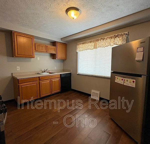 4106 E 153rd St — Photo 7