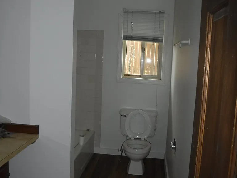 16 Hoffman Dr #1-4 — Photo 8