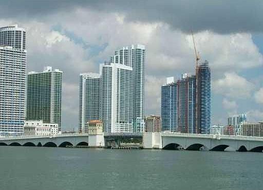 1st image of 1800 N Bayshore Dr APT 3004
