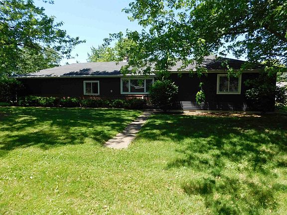 5th image of 601 N Metts St