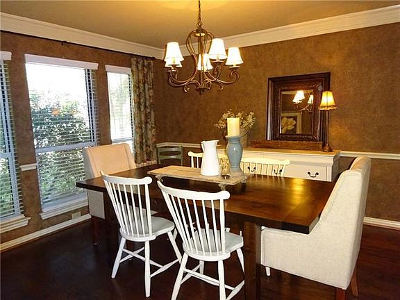 3rd image of 4207 Murwick Dr