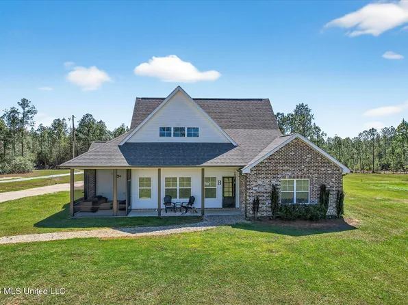 3855 Firetower Rd, Kiln, MS 39556