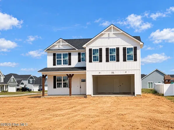 225 Tulip Oak Drive, Raeford, NC 28376