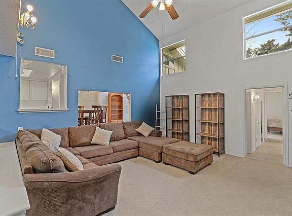 2nd image of 1408 El Camino Real